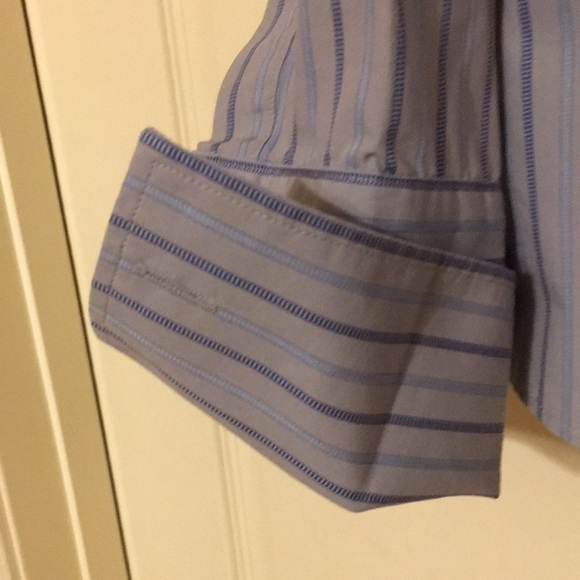 Used men’s Banana Republic button down shirt 15–15 1/2 medium French cuffs. Gray - Picture 3 of 6